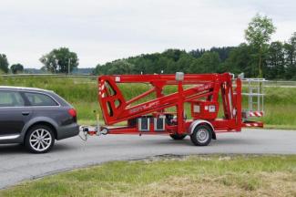 Plataformas elevadoras articuladas Plataformas elevadoras articuladas remolcables EuropeLift TM 15 T