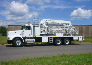Plataformas elevadoras articuladas Plataformas elevadoras articuladas remolcables Aspen Aerials  A-52