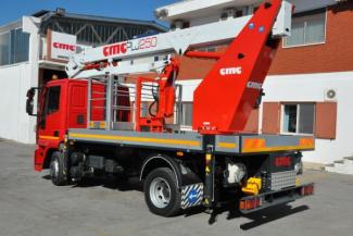 Plataformas elevadoras articuladas Plataformas elevadoras articuladas remolcables CMC PLJ250