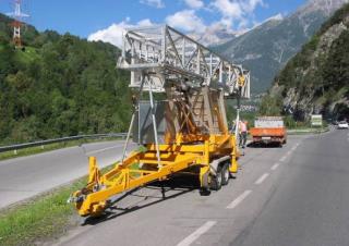 Plataformas elevadoras articuladas Plataformas elevadoras articuladas remolcables Moog MBI 70-1/S
