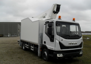 Plataformas elevadoras articuladas Plataformas elevadoras articuladas sobre camión Danilift PD180V