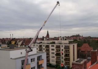 Plataformas elevadoras articuladas Plataformas elevadoras articuladas remolcables Paus PTK 31