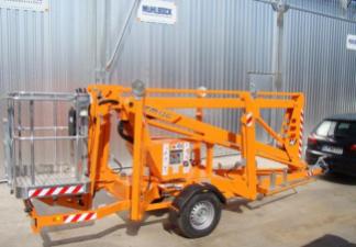 Plataformas elevadoras articuladas Plataformas elevadoras articuladas remolcables EuropeLift TM 13 G