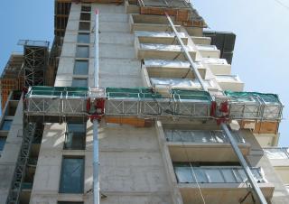 Plataformas elevadoras de mástil Climber International P08