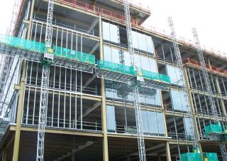 Plataformas elevadoras de mástil Elevadores Alher PM 210