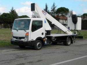 Plataformas telescópicas Plataformas telescópicas sobre camión GSR E200T E4 Comfort