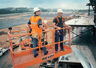 Plataformas telescópicas Plataformas telescópicas de ruedas JLG 800S