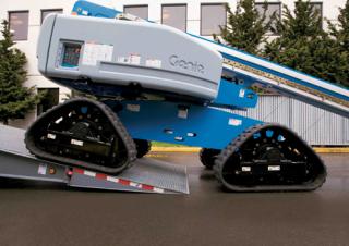 Plataformas telescópicas Plataformas telescópicas de orugas Genie S-65 TraX