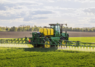 Pulverizadoras automotrices John Deere R4140i