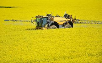 Pulverizadoras automotrices Challenger RoGator 635