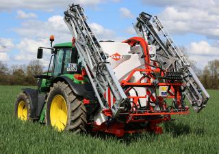 Pulverizadoras de montaje Kuhn Deltis 2