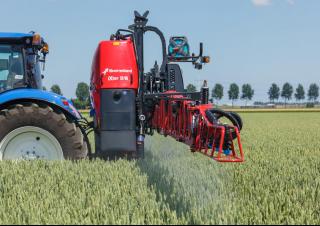 Pulverizadoras de montaje Kverneland iXter B16