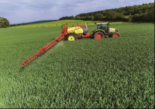 Pulverizadoras remolcables Kverneland Ikarus S38