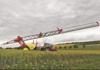 Pulverizadoras remolcables Kverneland iXtrack C40