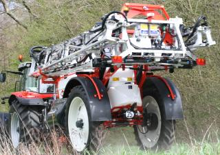 Pulverizadoras remolcables Kuhn Metris 2-3200