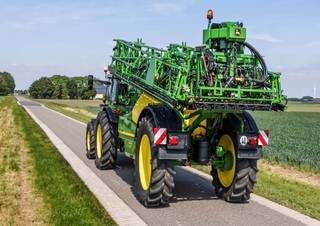 Pulverizadoras remolcables John Deere R975i