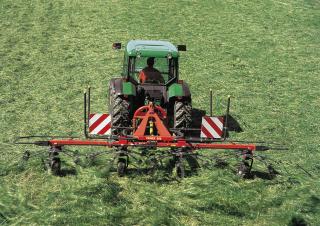 Rastrillos henificadores Vicon Fanex 554