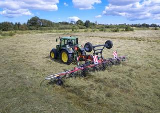 Rastrillos henificadores Vicon Fanex 904 C