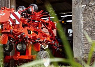 Rastrillos henificadores Kuhn GF 13002