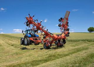 Rastrillos henificadores Kuhn GF 13003 T