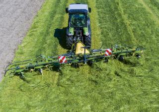 Rastrillos henificadores Krone Vendro 900