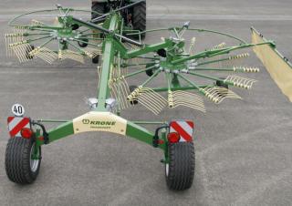 Rastrillos rotativos Krone Swadro TS 680
