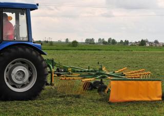 Rastrillos rotativos Pronar ZKP 420