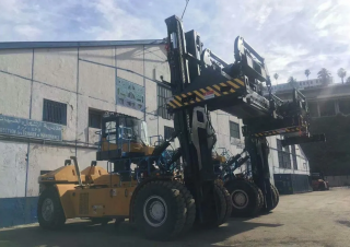 Reach stacker Sany SDCY410K5H4