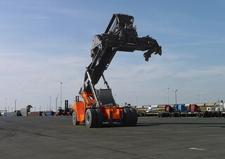 Reach stacker Toyota THD9900-R77
