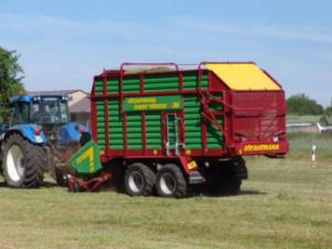Remolques de ensilado Strautmann Super Vitesse CFS 3101