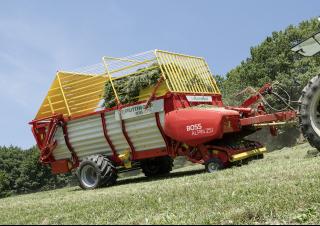 Remolques de ensilado Pöttinger Boss Alpin 251