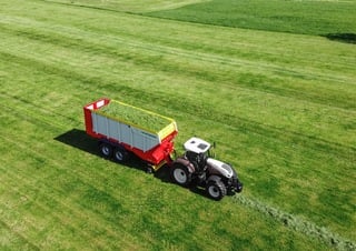 Remolques de ensilado Pöttinger Jumbo 7380 DB