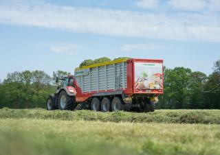 Remolques de ensilado Pöttinger Jumbo 7540