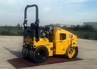 Rodillos Rodillos compactadores mixtos Caterpillar CC4.0