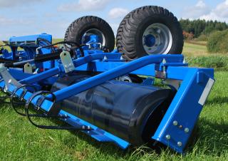Rodillos para prado y campo DAL-BO MiniMax 950 CB