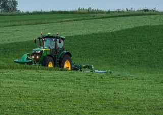 Segadoras traseras - disco con acondicionadores John Deere R950R