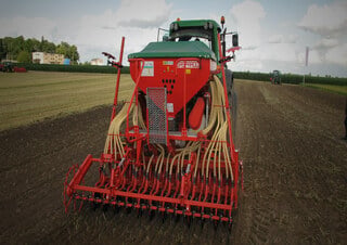 Sementadoras Gaspardo Aliante Plus Dominator DM Combi 300
