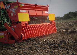 Sementadoras Gaspardo Compagna Delfino 2500