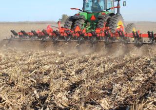 Cultivadores Kuhn Gladiator 1210M-1240