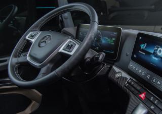 Camiones Tractoras Mercedes-Benz Actros 1824 LS 4x2