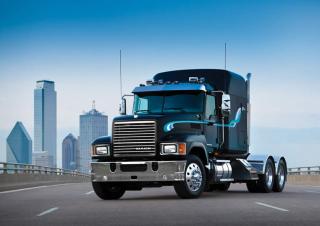 Camiones Tractoras Mack PINNACLE CA68 Conventional CHU602 MP8 4x2