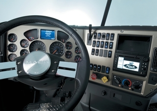Camiones Tractoras Mack TITAN 64