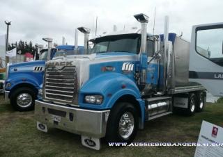 Camiones Tractoras Mack TITAN Day Cab ISX 550 6x4