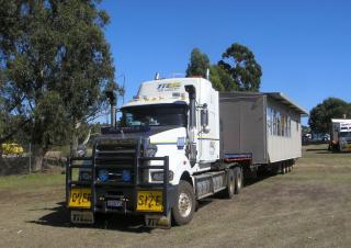 Camiones Tractoras Mack TITAN Day Cab ISX 550 6x4