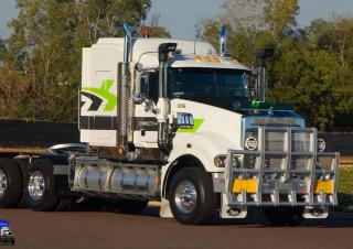 Camiones Tractoras Mack TITAN Day Cab ISX 550 8x6