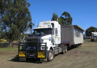 Camiones Tractoras Mack TITAN Day Cab MP10 8x4