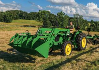 Tractores - tracción 4 ruedas John Deere 5045E 