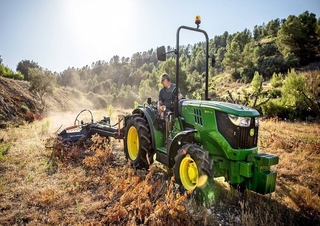 Tractores - tracción 4 ruedas John Deere 5105GL