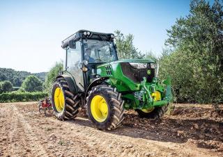 Tractores - tracción 4 ruedas John Deere 5115GF 