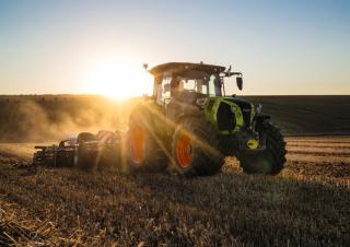 Tractores - tracción 4 ruedas Claas Arion 550 Hexashift